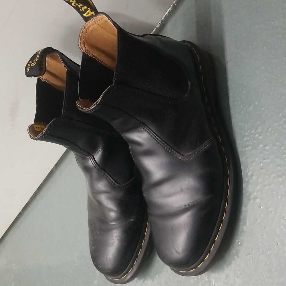 Dr. Martens Chelsea Boots
